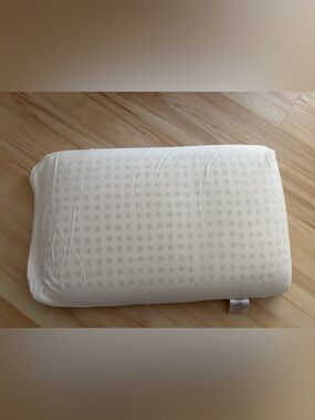 Organic Latex Standard Pillow in Cotton Case.